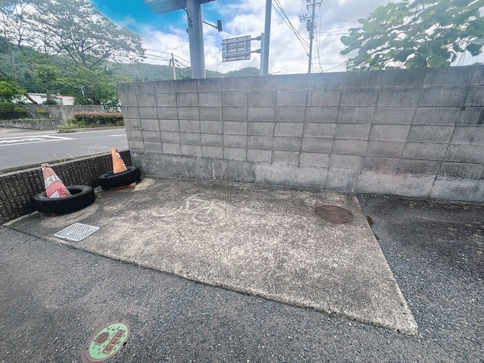 駐輪場 コンアモ－ルⅠ