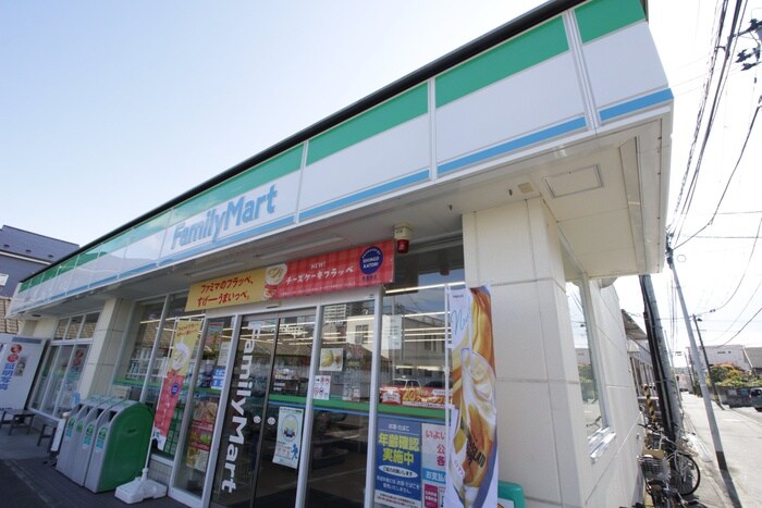 ファミリーマート　青葉神社通店(コンビニ)まで550m 第２サンハイツ通町