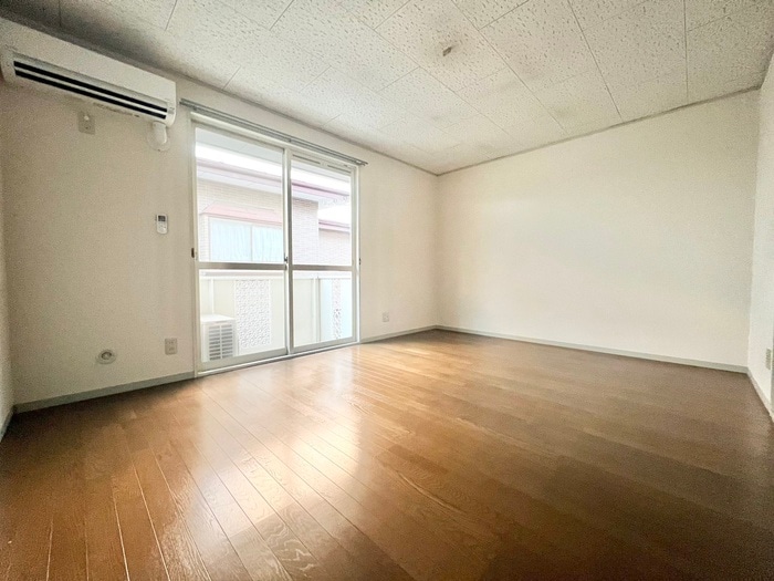 居室 トゥインクルコ－ト誠顕