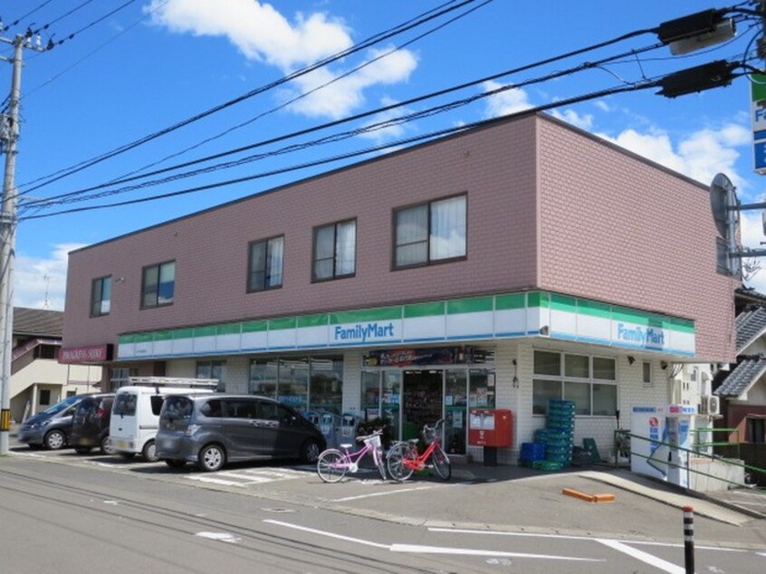 ファミリーマートみやぎ福田町店(コンビニ)まで400m グレンディールⅤ