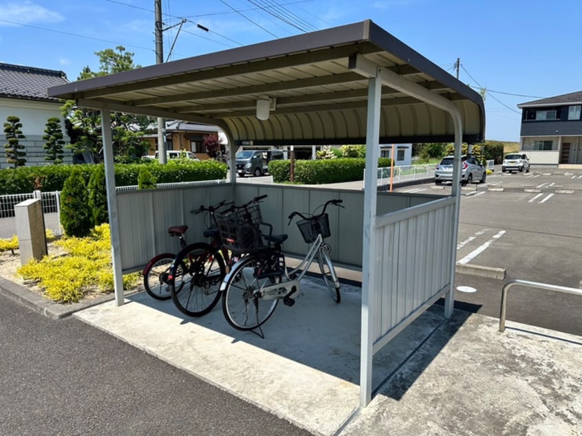 駐輪場 プリムローズ