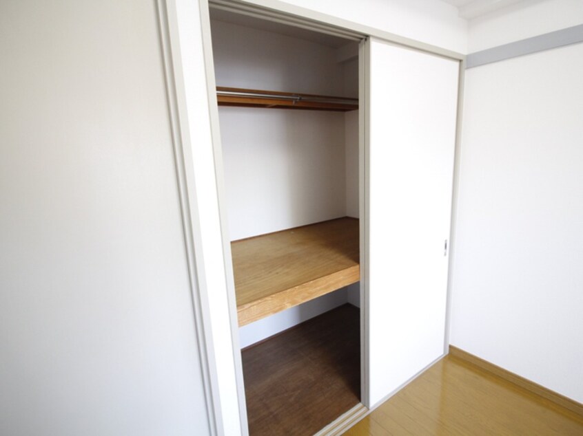 収納 ロイヤルヒルズオガタ