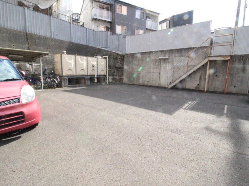 駐車場 ヴィラ森林公園