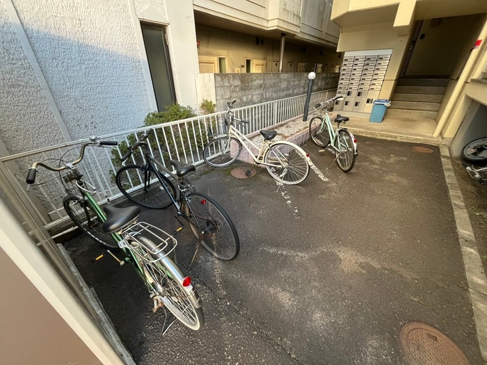 駐輪場 ファミ－ル萩野町