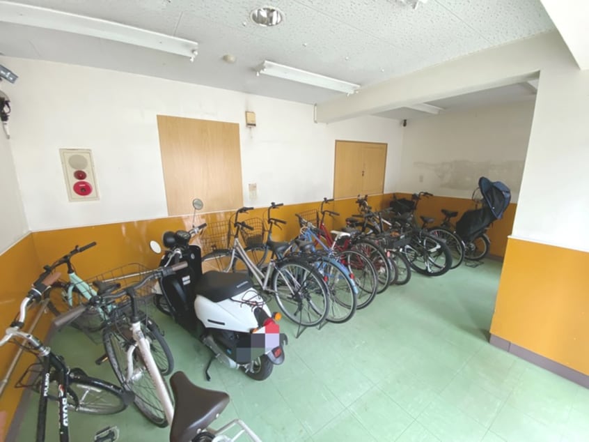 駐輪場 ベルコムン原町