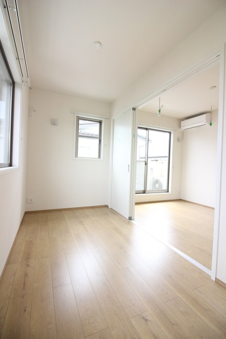 居室 シャリオン