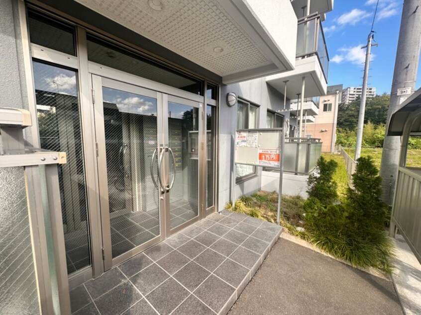 エントランス部分 リバーサイドガーデン