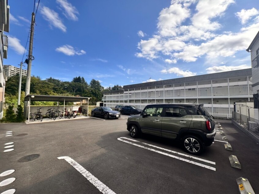 駐車場 リバーサイドガーデン