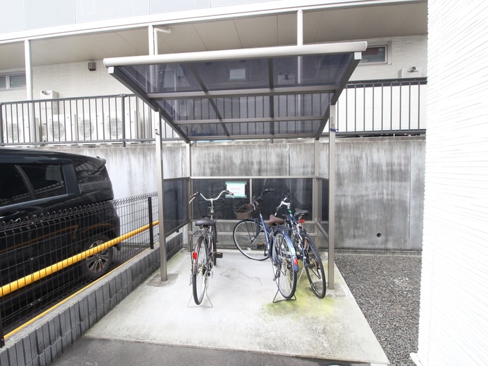 駐輪場 リヴェ－ル