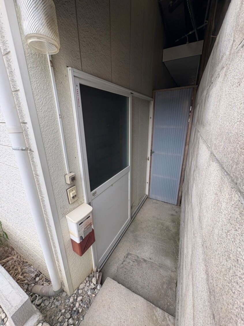 エントランス部分 下馬2丁目アパート