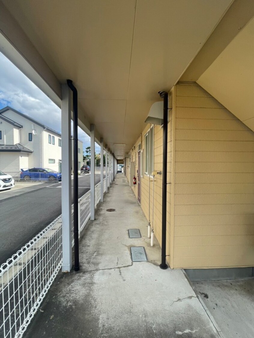 エントランス部分 ファミ－ル今市