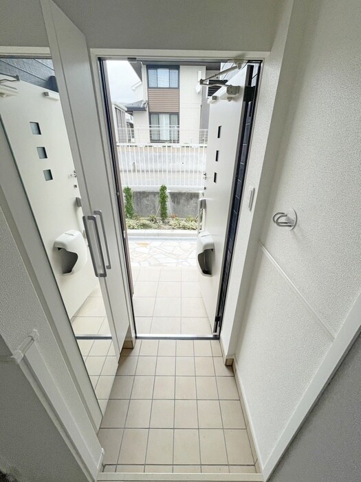 玄関 サニーサーガ