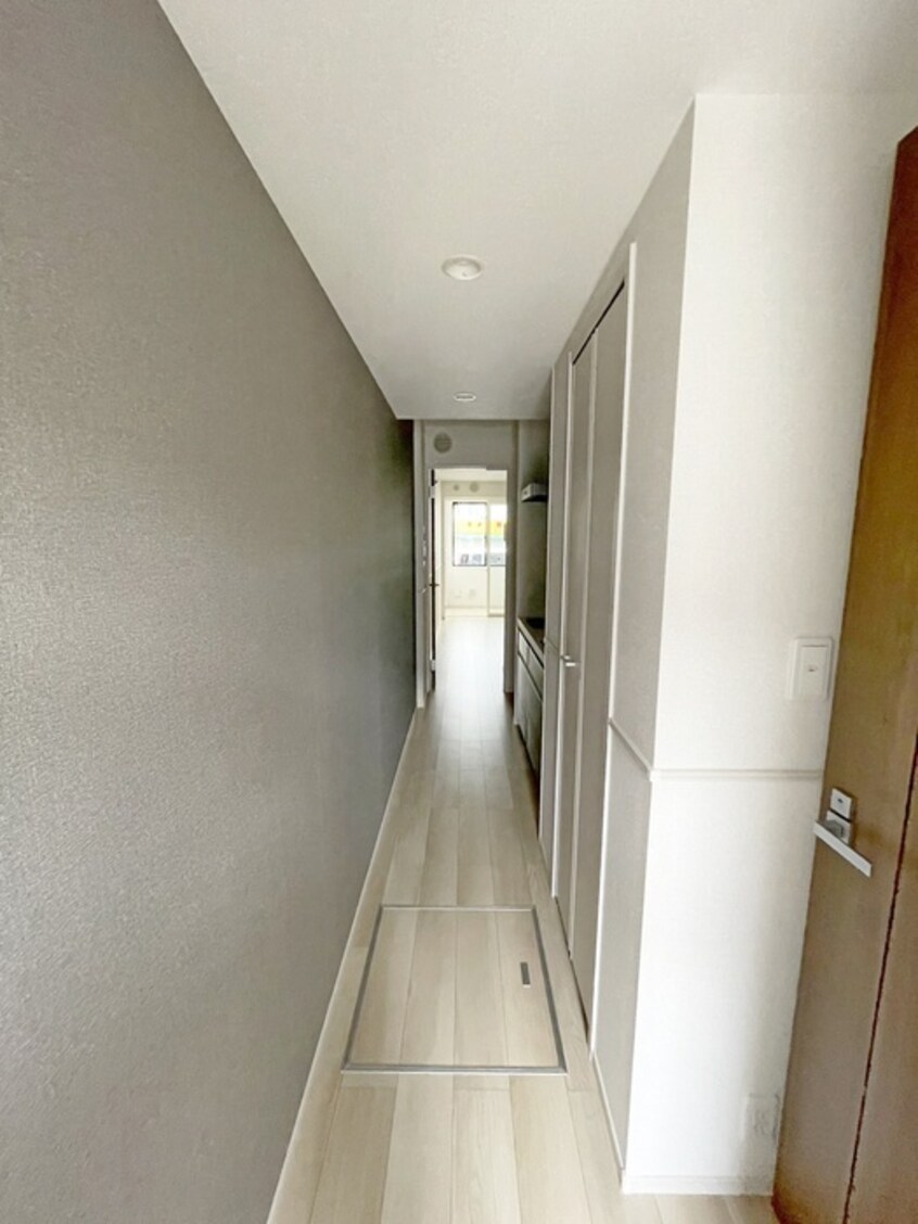 廊下 サニーサーガ