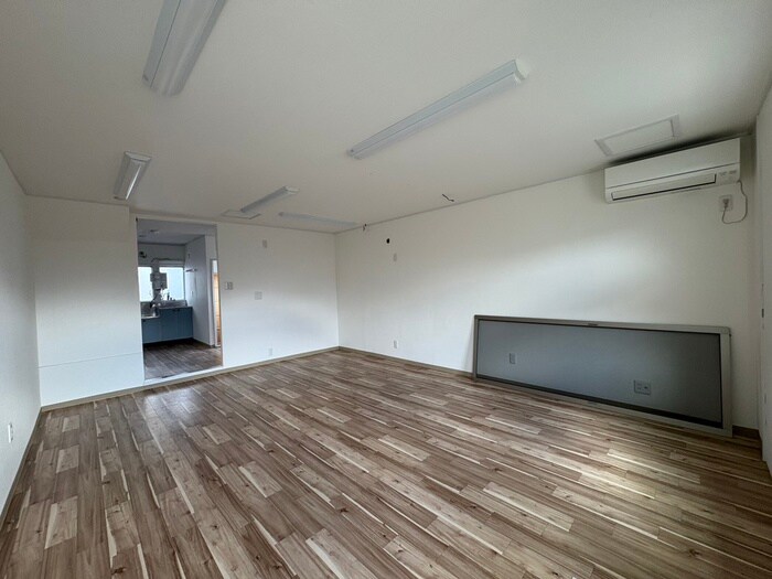 居室 佐松ｱﾊﾟ-ﾄ