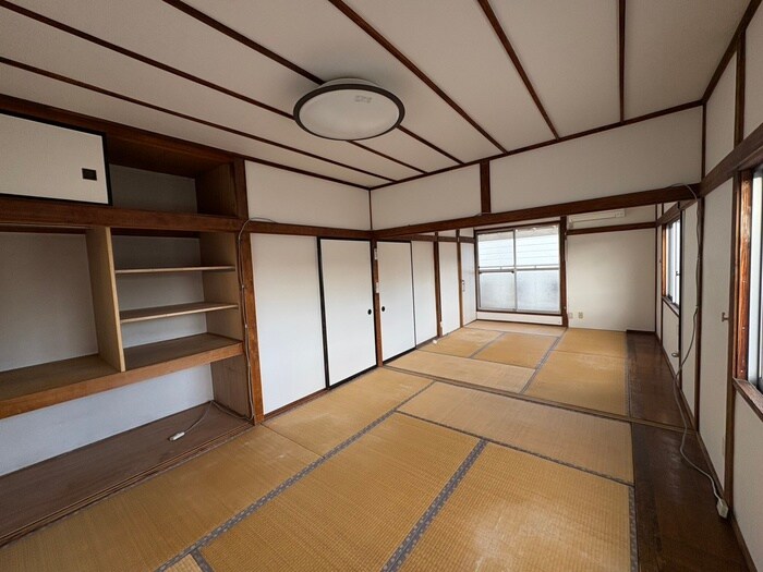 居室 佐松ｱﾊﾟ-ﾄ