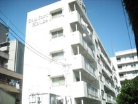 ＣＯＭＦＯＲＴ　ＨＯＵＳＥ