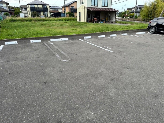 駐車場 シャーメゾン城