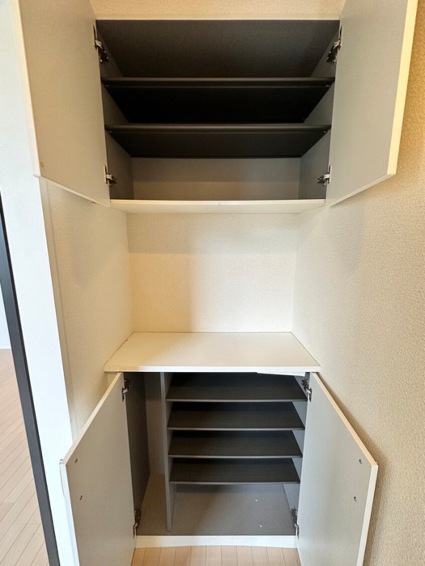 靴箱 シャーメゾン城