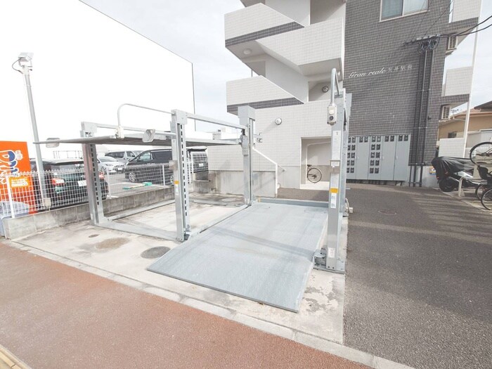 駐車場 グランリアーレ荒井駅前