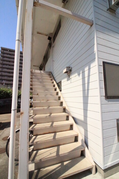 エントランス部分 丸菊荘