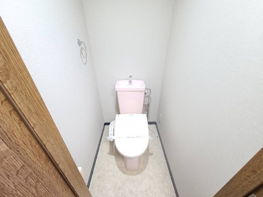 トイレ コモ－ド・カルム河原町