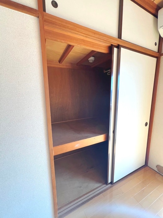 収納 ユナイト上杉ビル