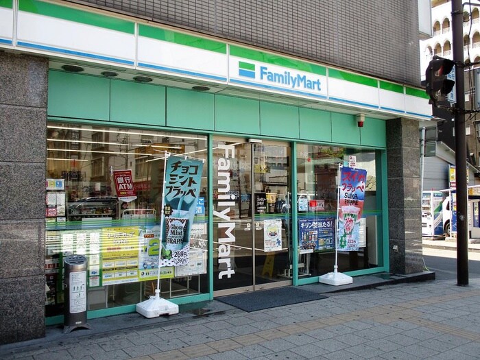 ファミリーマート　仙台立町店(コンビニ)まで450m 正栄ビル西公園