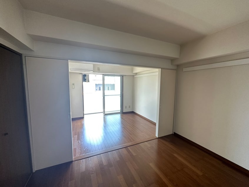 居室 ロイヤルアネックス連坊