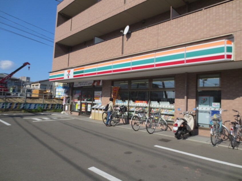 セブン-イレブン 仙台一高前店(コンビニ)まで498m ロイヤルアネックス連坊