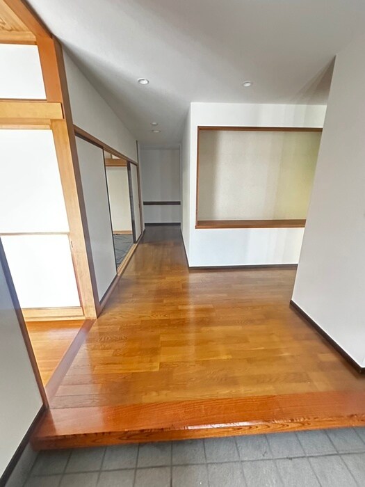 廊下 名取ビル富弥