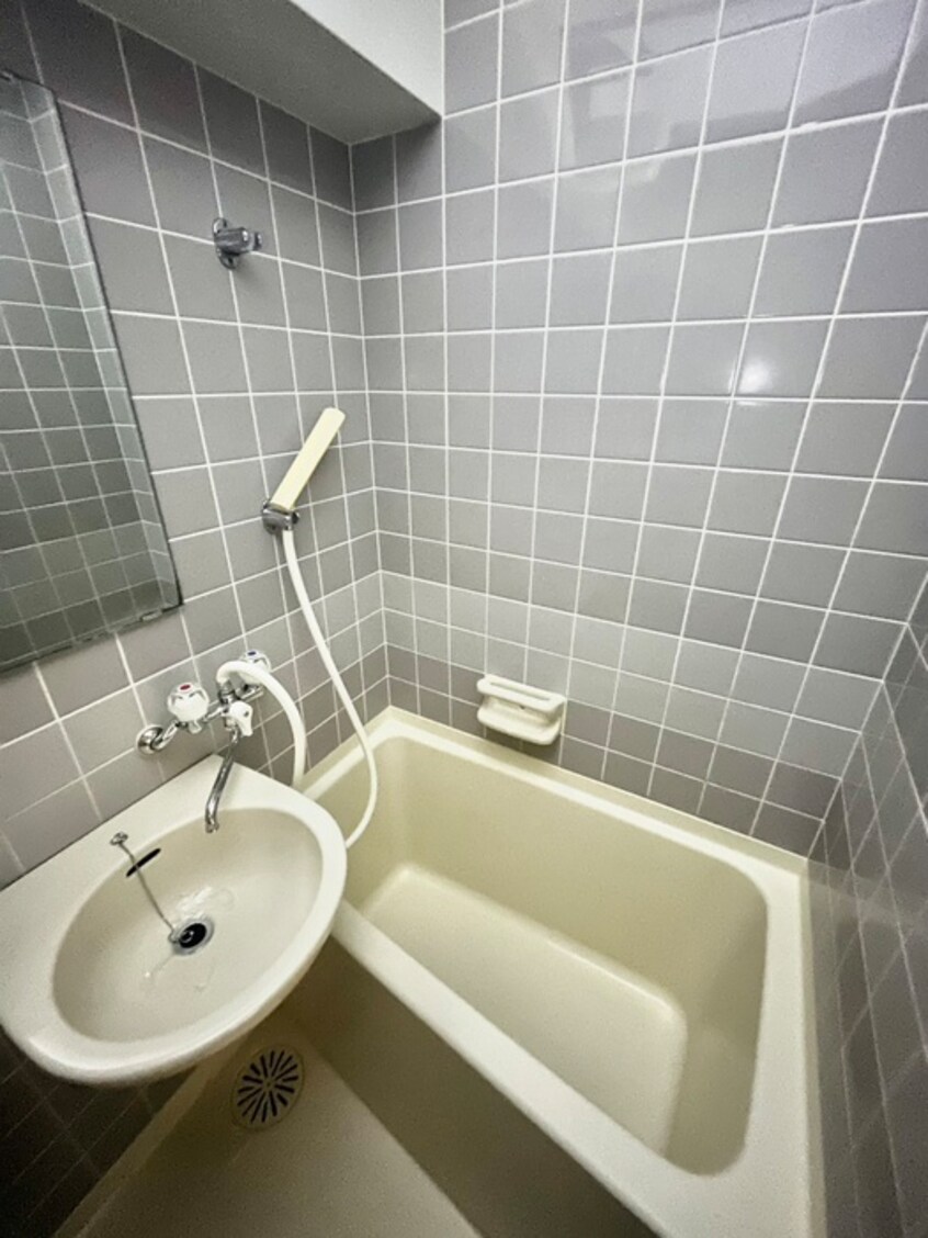 バス／シャワールーム等 ロイヤルヒルズ台原Ⅰ