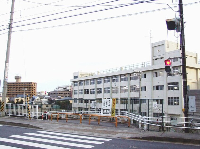 仙台市立鹿野小学校(小学校)まで700m キャステ－ル砂押１