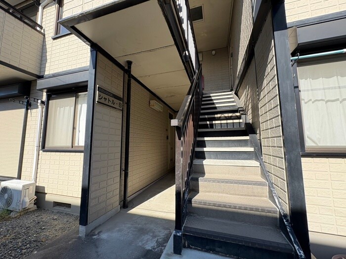エントランス部分 シティハイムシャトルＢ棟