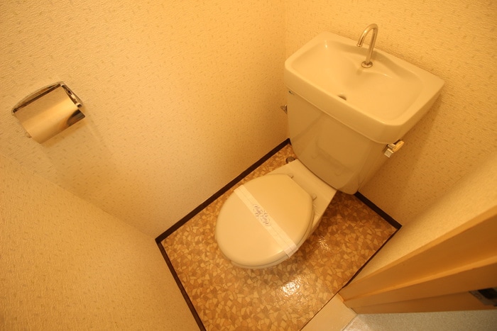 トイレ コ－ポ千賀
