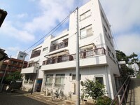 ファミーユ山形屋