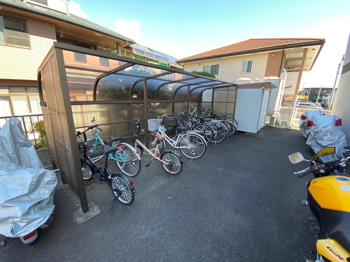 駐輪場 カ－サ８８小田原