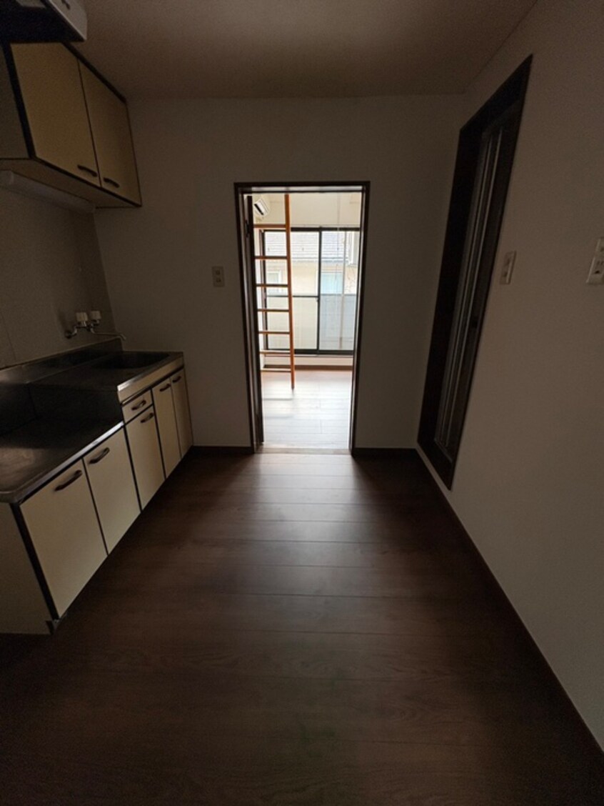 廊下 コ－トアルファム－ンリオ