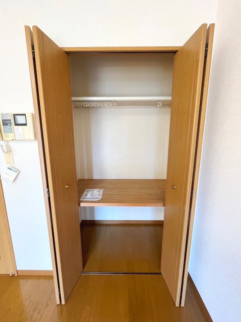 収納 アニバ－サリ－第九木町通