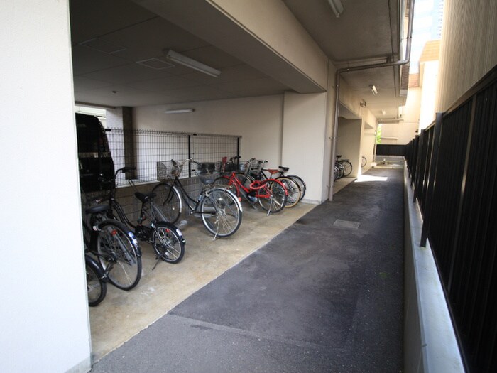 駐輪場 ベルフィオ－レ二日町