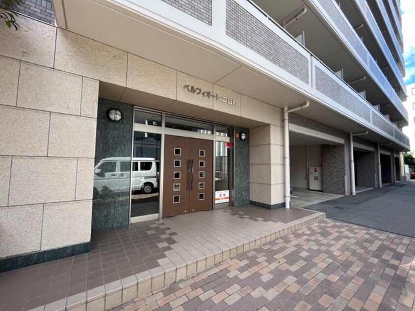 エントランス部分 ベルフィオ－レ二日町