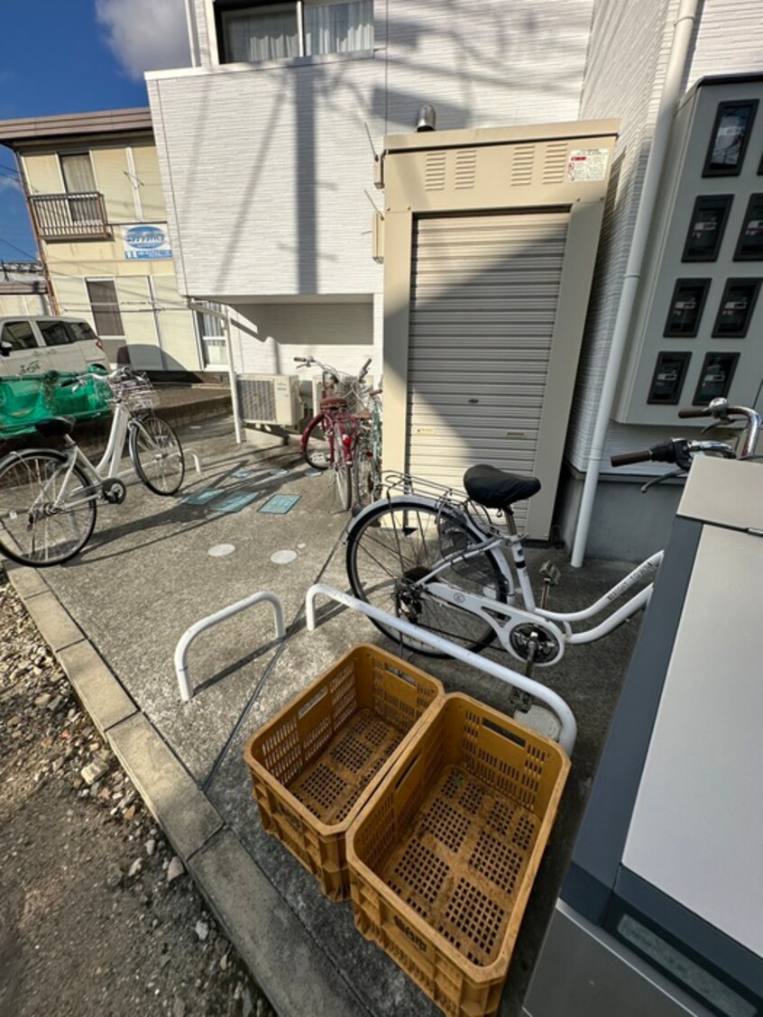駐輪場 ＲＩＺＥＳＴ陸前原ノ町