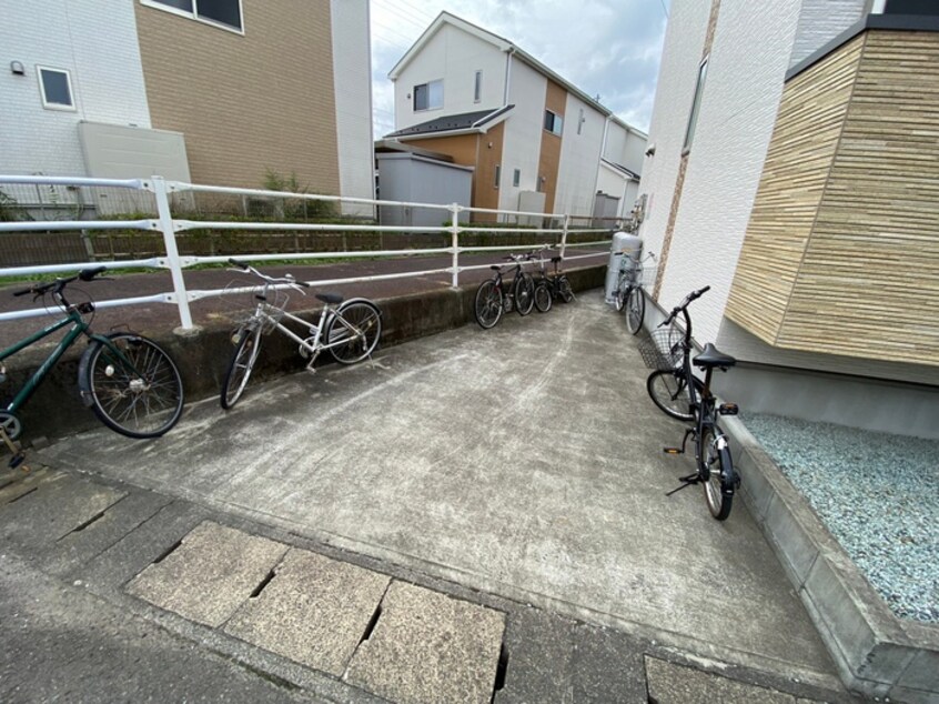 駐輪場 ソレイユ仙台