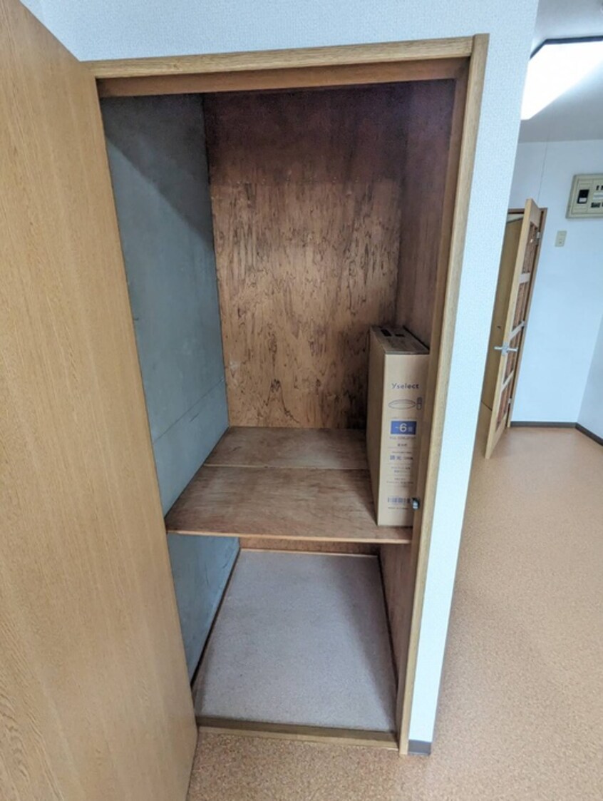 収納 エスペランス日泉