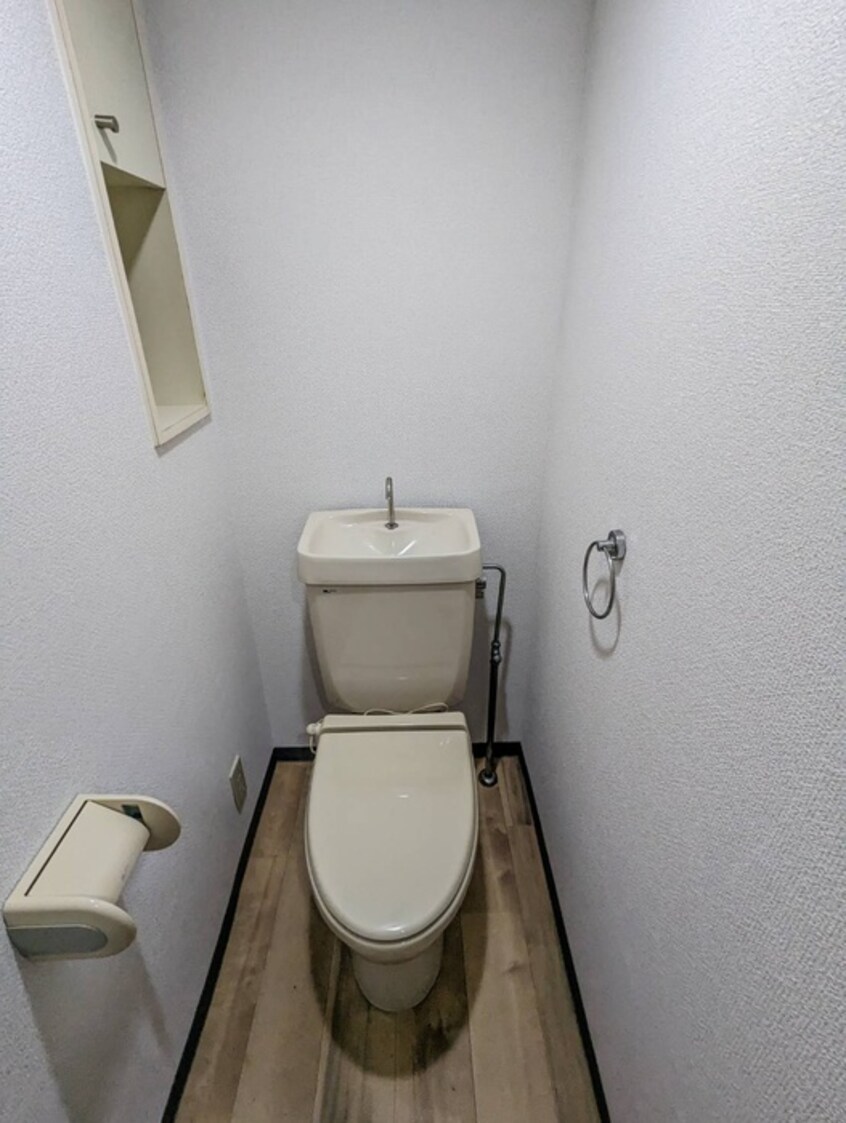 トイレ エスペランス日泉