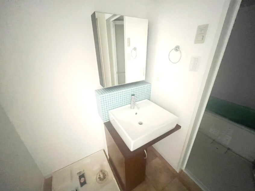 洗面 ｳﾞｨｱｰﾚ木ノ下二丁目ﾏﾝｼｮﾝ