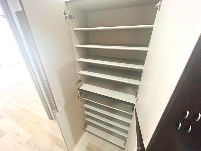 靴箱 ｳﾞｨｱｰﾚ木ノ下二丁目ﾏﾝｼｮﾝ