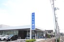 七十七銀行 南小泉支店宮城野支店(銀行)まで740m セクタ－ズ・コ－ト
