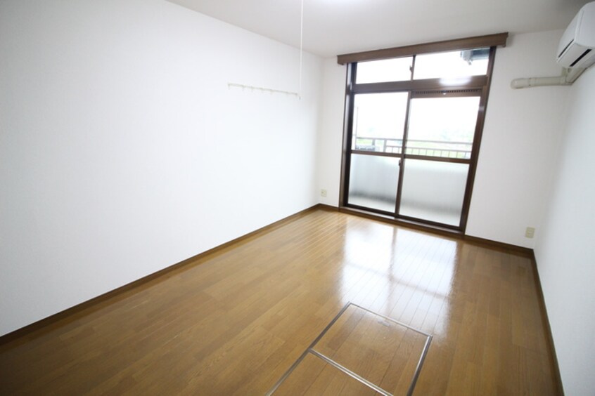 居室 ル－メスト原町