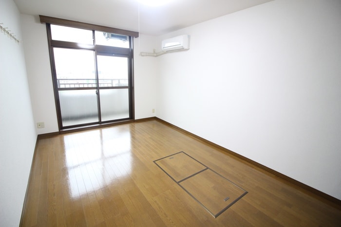 居室 ル－メスト原町