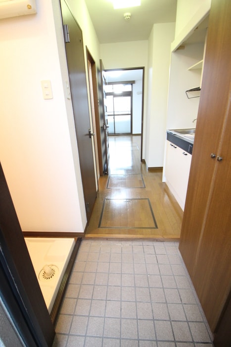 玄関 ル－メスト原町